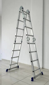 سلم منزلي 4 درجات